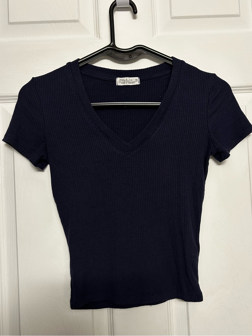 Soft Ribbed V-Neck Tee - Navy
